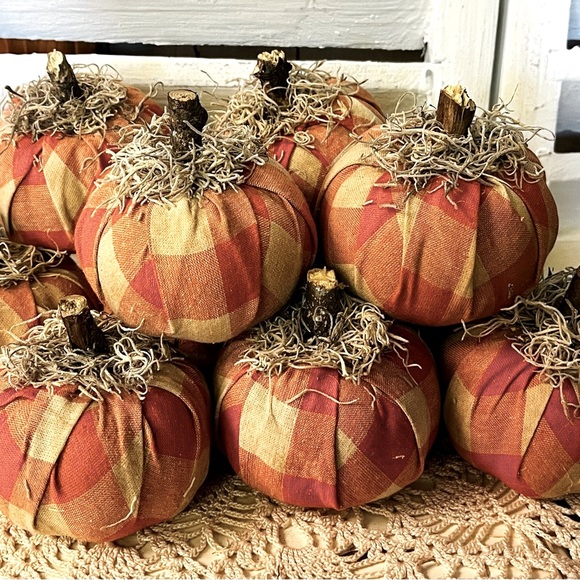 Lot of 10 handmade plaid fabric pumpkins primitive farmhouse decor bowl … - Picture 4 of 12